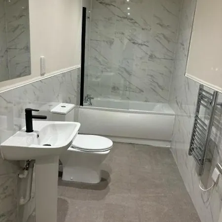 Апартаменты 2 Bed 2 Bath Лидс