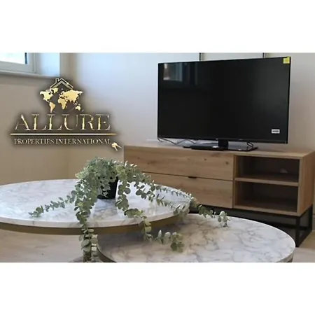 Апартаменты 2 Bed 2 Bath