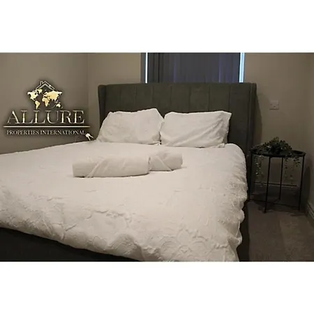 2 Bed 2 Bath شقة ليدز